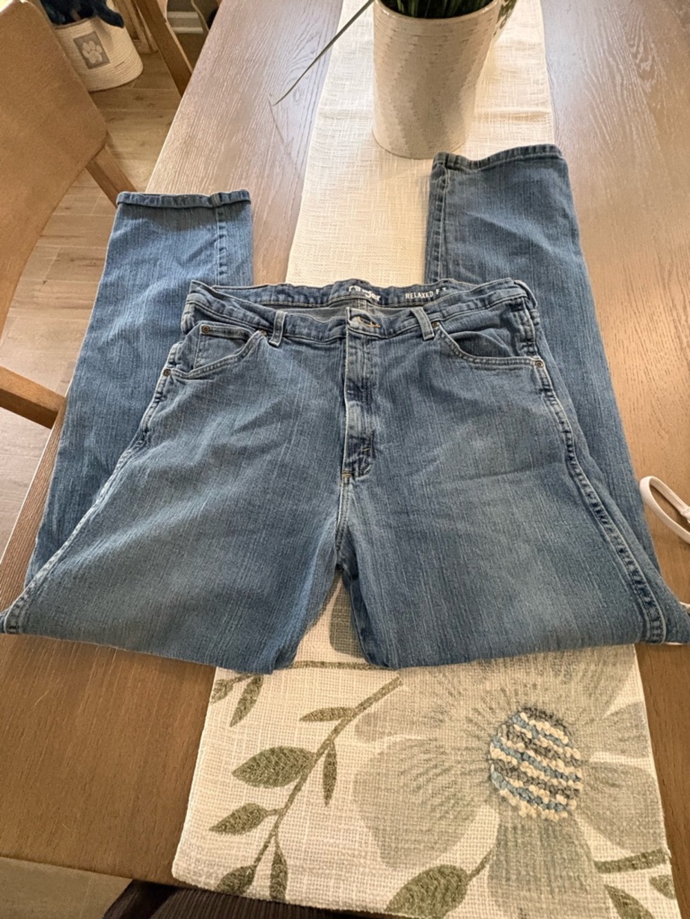 Wrangler Women's Straight Leg Jeans in Light Blue Wash